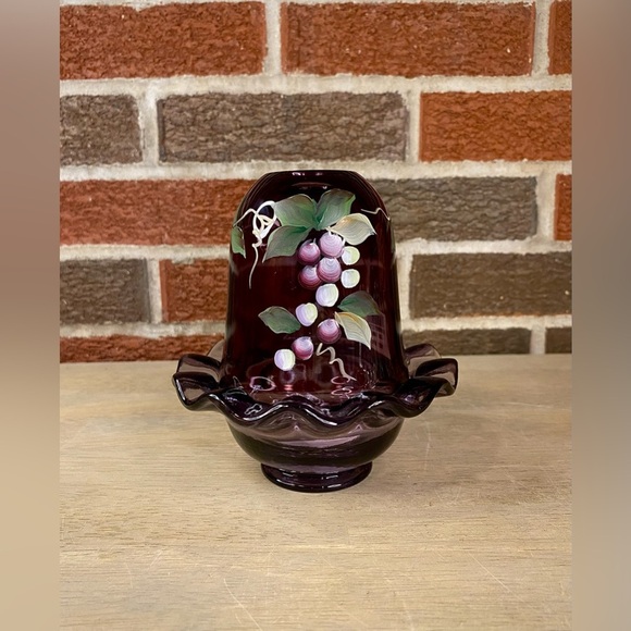 Fenton Fairy Light Very Rare Purple Ruffle Hand Painted Vine & Grapes Signed New - Picture 1 of 13